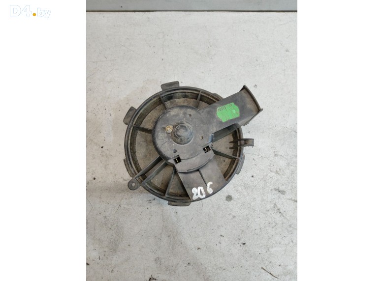 Моторчик печки к Peugeot 206 2002 г.