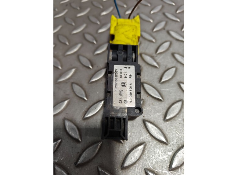 Датчик удара к Датчик удара к Volkswagen Touareg 2003 г. Touareg