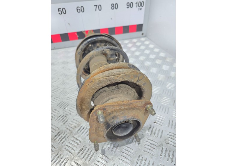 Опора амортизатора верхняя (чашка) к Опора амортизатора верхняя (чашка) к Mazda 626 1998 г. 626