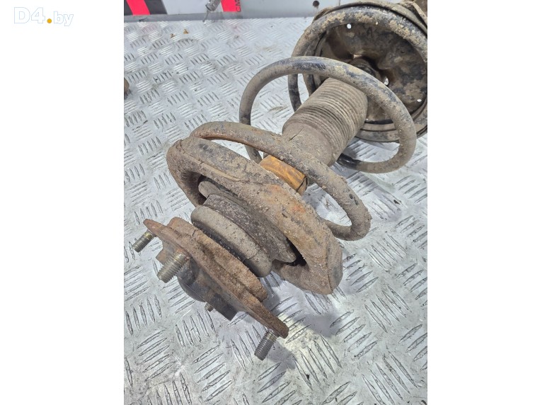 Опора амортизатора верхняя (чашка) к Mazda 626 1998 г.