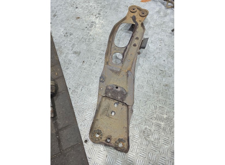 Балка подвески передняя (подрамник) к Балка подвески передняя (подрамник) к Mazda 626 1998 г. 626