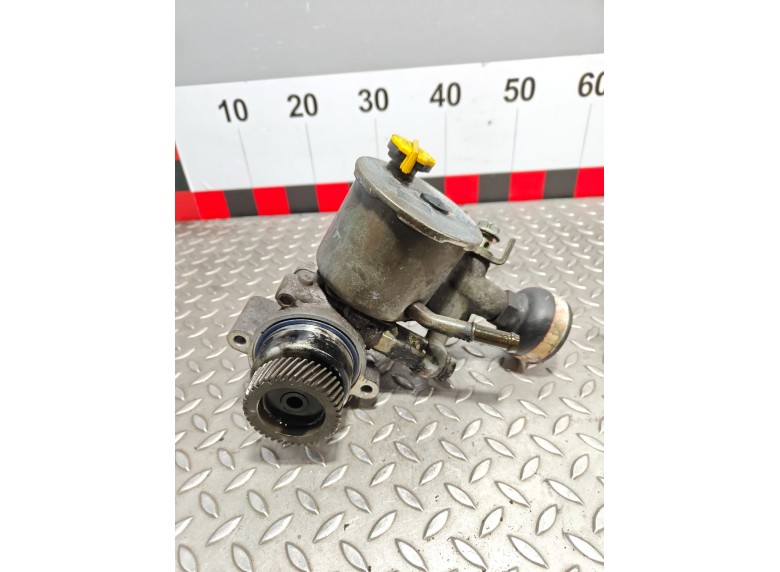 Насос гидроусилителя руля к Насос гидроусилителя руля к Mazda 626 1999 г. 626