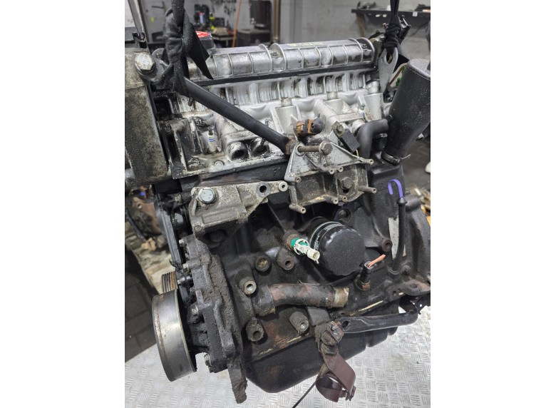 Двигатель к Renault Laguna