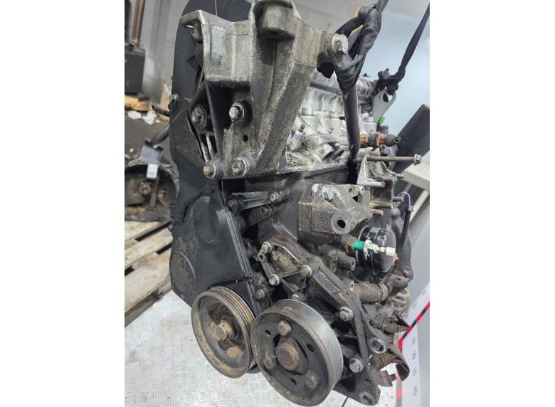 Двигатель к Двигатель к Renault Laguna 1998 г. Laguna