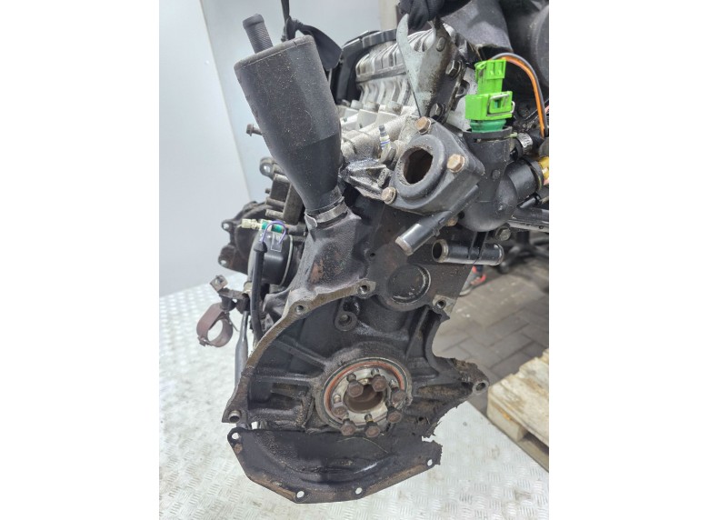 Двигатель к Двигатель к Renault Laguna 1998 г. Laguna