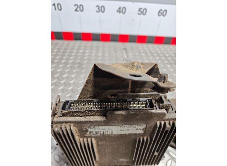 Блок управления двигателем к Блок управления двигателем к Renault Laguna 1997 г. Laguna