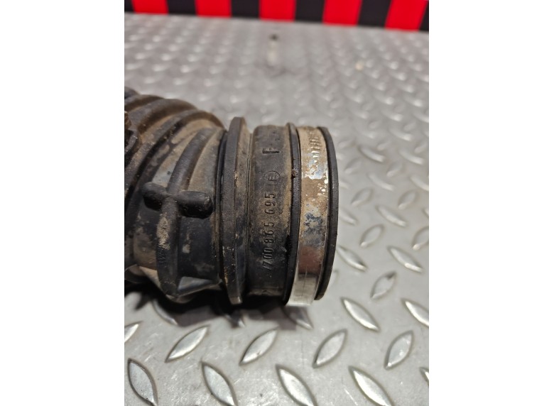 Патрубок впускного коллектора к Патрубок впускного коллектора к Renault Laguna 1997 г. Laguna