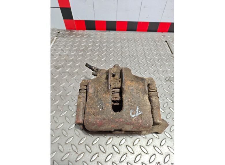 Суппорт передний правый к Renault Laguna