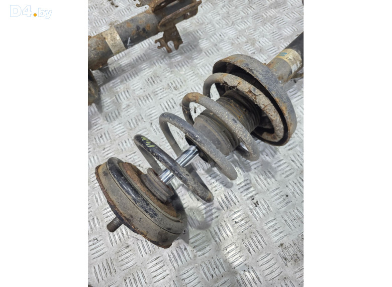 Пружина передняя к Opel Omega 2002 г.