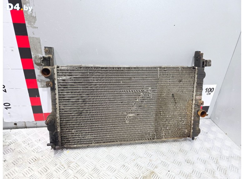 Радиатор (основной) к Opel Omega 2002 г.