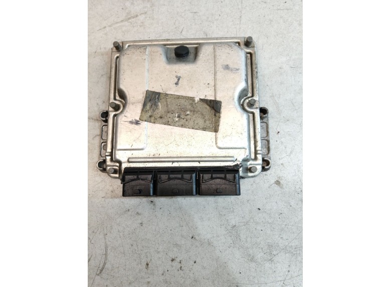 Блок управления двигателем к Блок управления двигателем к Renault Scenic 2002 г. Scenic