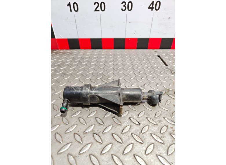 Форсунка омывателя фар к Форсунка омывателя фар к Mercedes VitoW639 2007 г. Vito W639