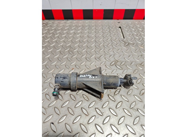 Форсунка омывателя фар к Форсунка омывателя фар к Mercedes VitoW639 2007 г. Vito W639