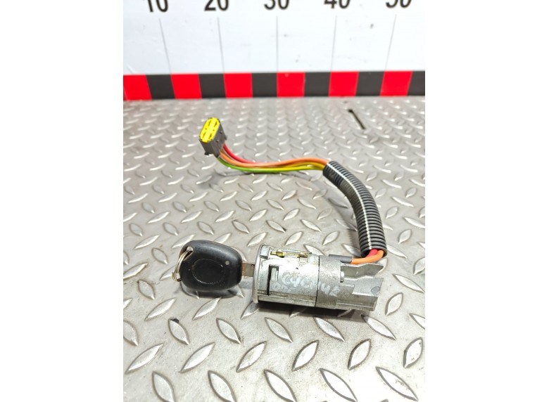 Замок зажигания к Замок зажигания к Renault Scenic 2001 г. Scenic