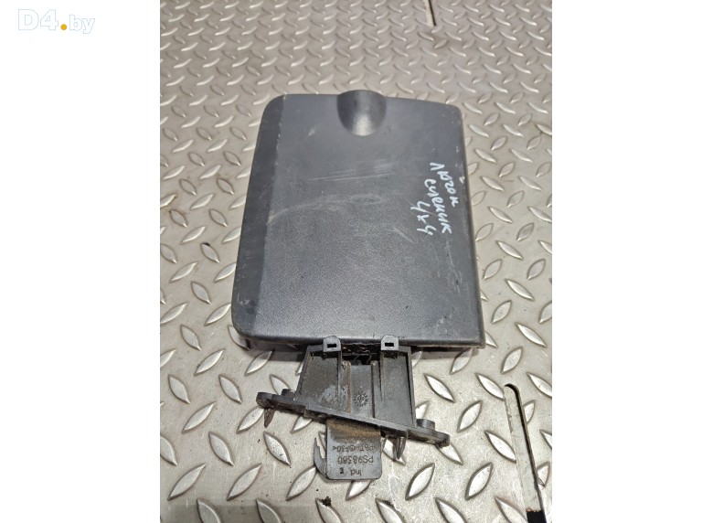 Лючок топливного бака к Renault ScenicRX4 2003 г.