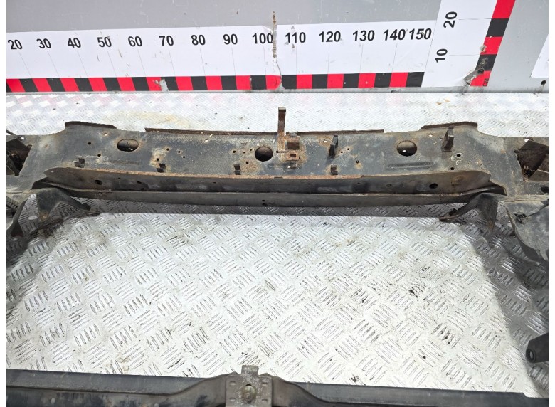 Передняя панель крепления облицовки (телевизор) к Передняя панель крепления облицовки (телевизор) к Volkswagen Transporter 1998 г. Transporter