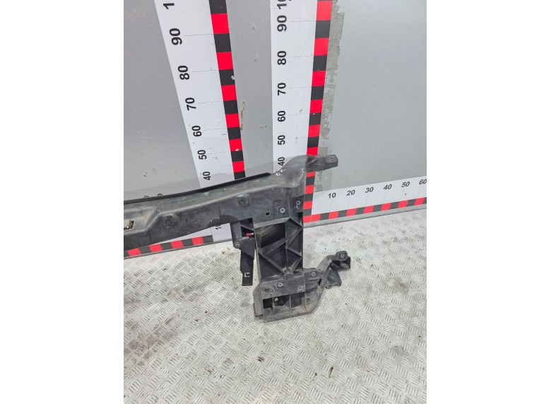 Передняя панель крепления облицовки (телевизор) к Передняя панель крепления облицовки (телевизор) к Volkswagen Crafter 2008 г. Crafter