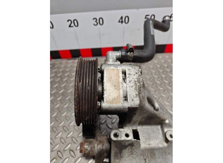 Насос гидроусилителя руля к Насос гидроусилителя руля к Opel Omega 2000 г. Omega