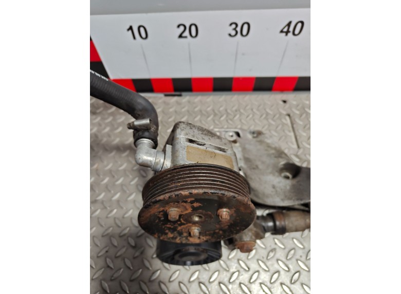 Насос гидроусилителя руля к Насос гидроусилителя руля к Opel Omega 2000 г. Omega