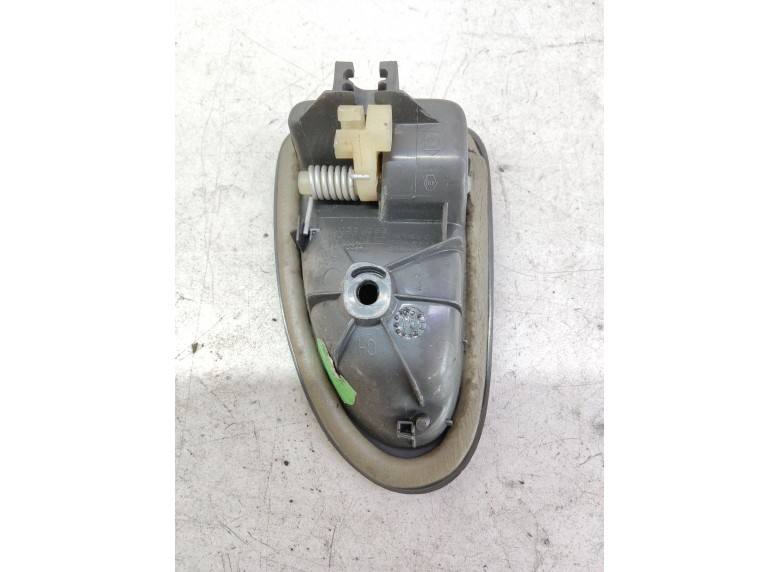 Ручка внутренняя задняя левая к Ручка внутренняя задняя левая к Renault Scenic 2002 г. Scenic