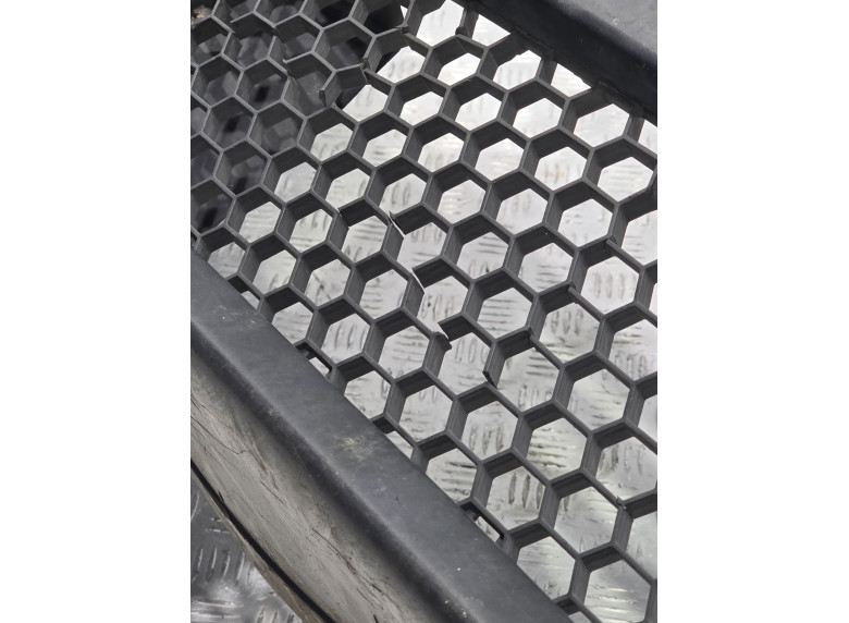 Бампер передний к Бампер передний к Dacia Logan 2007 г. Logan