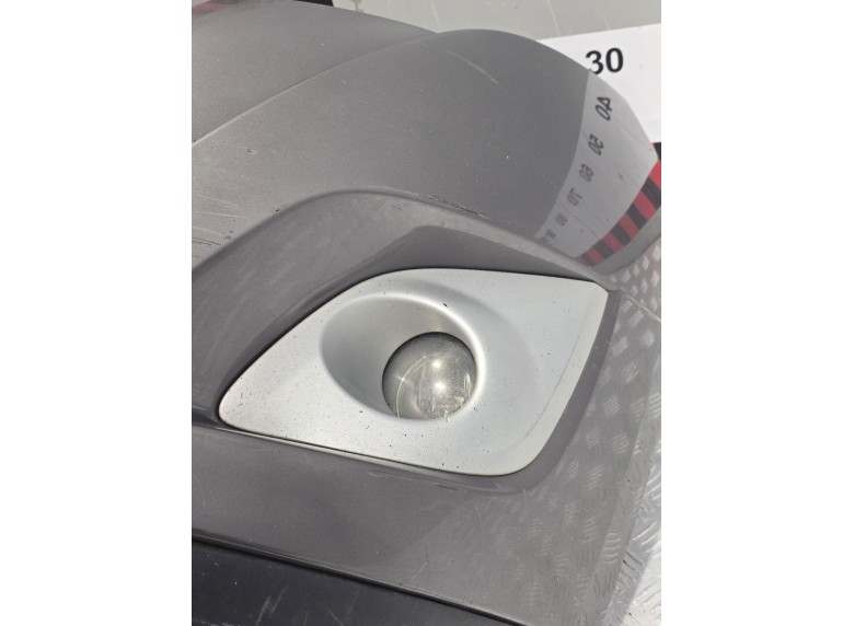 Рамка фары противотуманной левой к Renault Grand Scenic