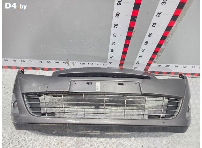 Бампер передний к Renault GrandScenic 2010 г.