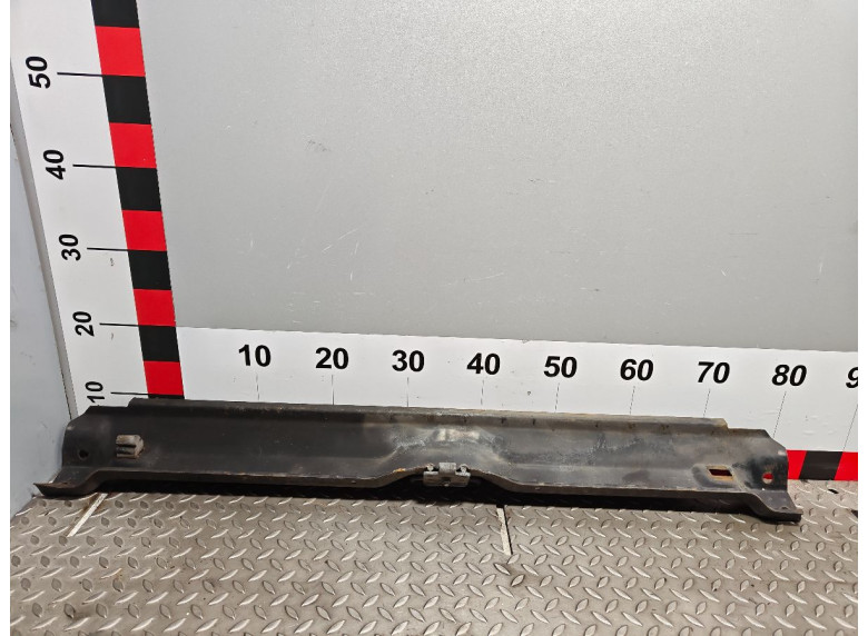 Рамка капота к Рамка капота к Volkswagen Transporter 1997 г. Transporter