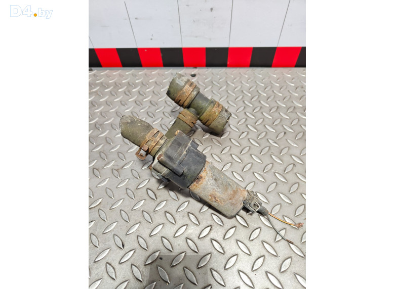 Насос антифриза дополнительный к Volkswagen Transporter 1997 г.