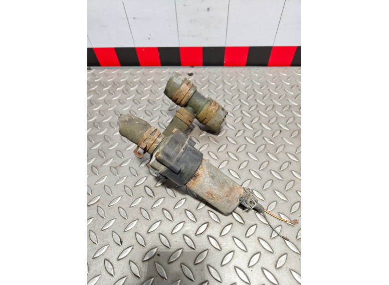 Насос антифриза дополнительный к Volkswagen Transporter