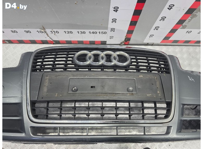 Решетка радиатора к Audi A4 2006 г.
