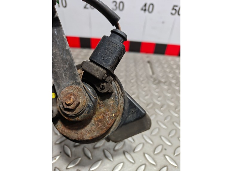 Сигнал (клаксон) к Сигнал (клаксон) к Audi A6 2007 г. A6