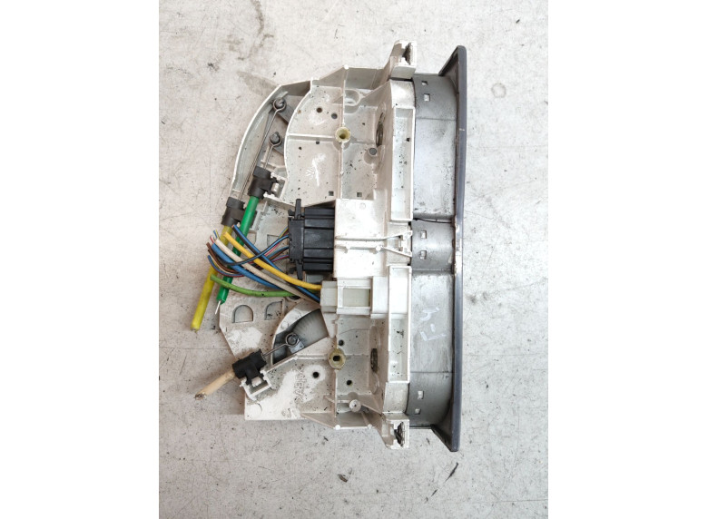 Блок управления печки/климат-контроля к Блок управления печки/климат-контроля к Volkswagen Golf 2002 г. Golf