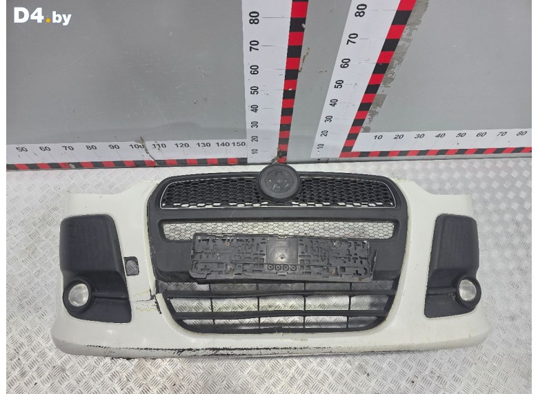 Бампер передний к Fiat Doblo 2010 г.