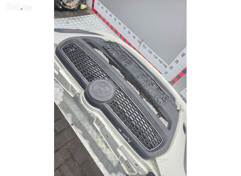 Решетка радиатора к Fiat Doblo 2010 г.
