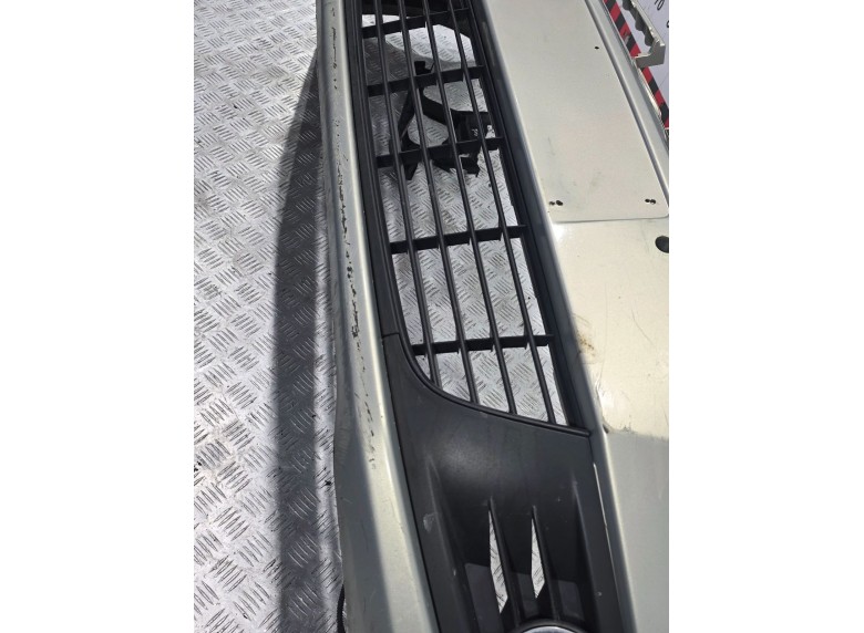 Бампер передний к Бампер передний к Volkswagen Golf 2009 г. Golf