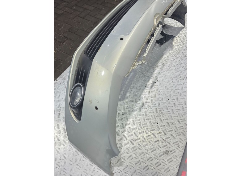 Бампер передний к Бампер передний к Volkswagen Golf 2009 г. Golf