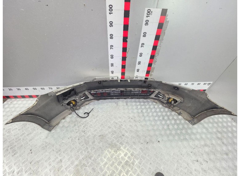 Бампер передний к Бампер передний к Volkswagen Golf 2009 г. Golf