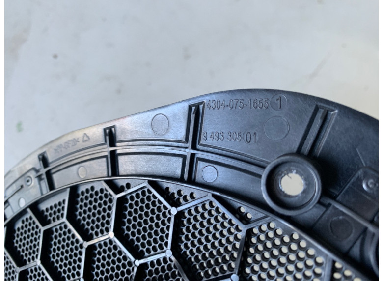 Сетка для динамика к Сетка для динамика к BMW XMG09 2023 г. XM G09