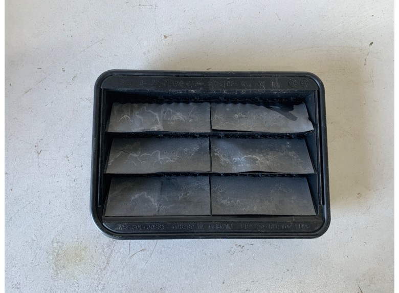 Решетка вентиляции кузова к BMW XM G09