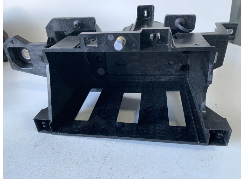 Кожух аккумулятора к Кожух аккумулятора к BMW XMG09 2023 г. XM G09