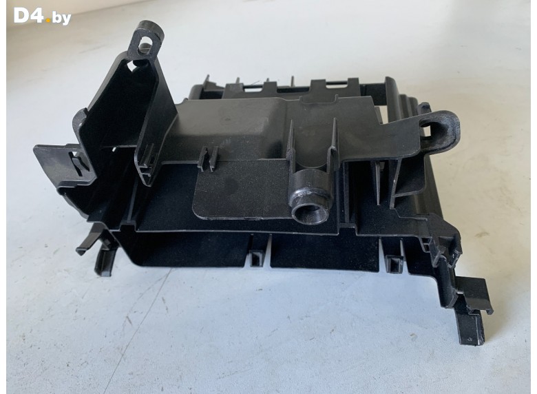 Кронштейн блока управления двигателем к BMW XMG09 2023 г.