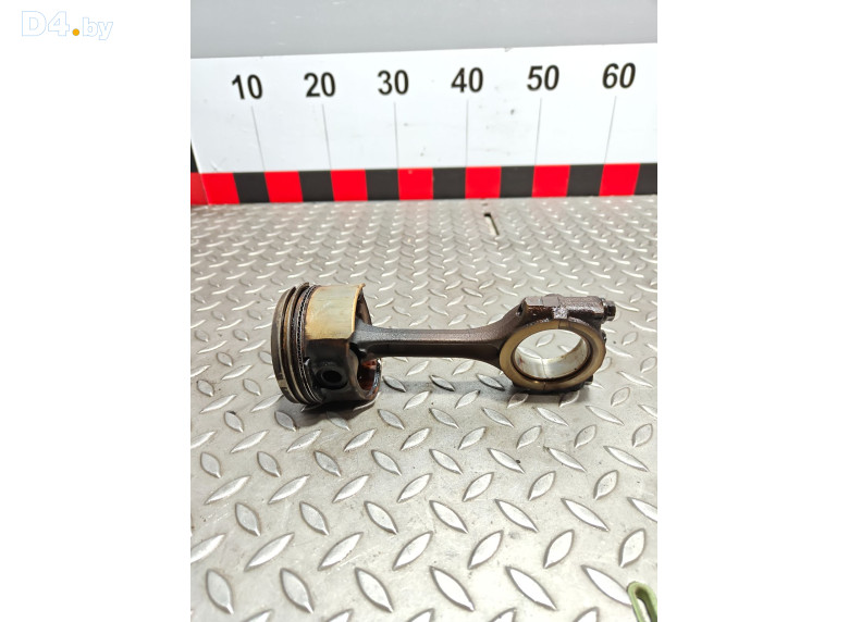 Поршень к Renault Clio 2010 г.