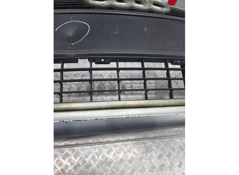 Бампер передний к Audi A6, 2006г.