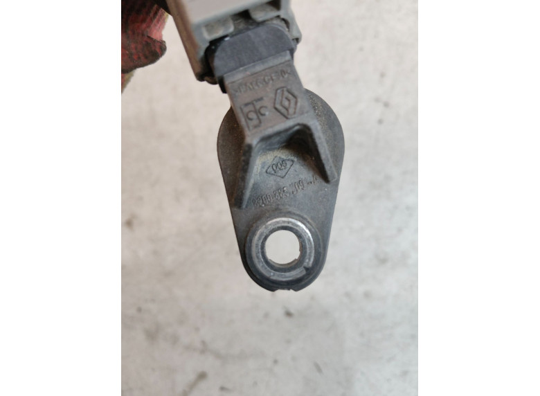 Датчик коленвала к Renault Duster, 2013г.