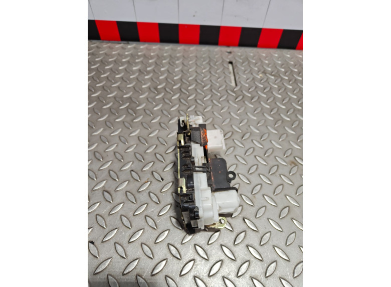 Замок двери передней правой к Замок двери передней правой к Citroen C5 2003 г. C5