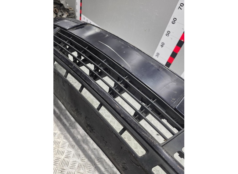 Бампер передний к Бампер передний к Audi A4 2000 г. A4