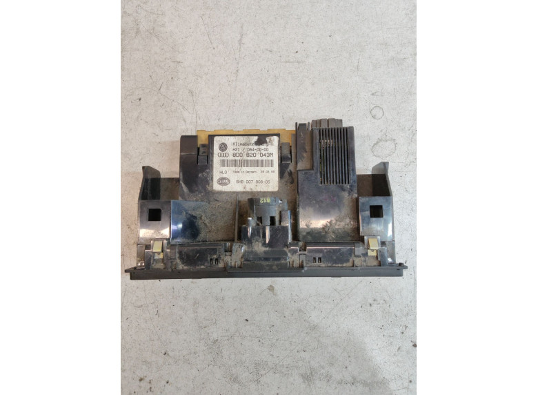 Блок управления печки/климат-контроля к Audi A4, 1999г.