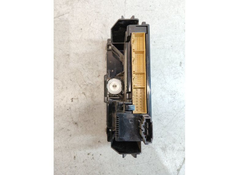 Блок управления печки/климат-контроля к Audi A4, 1999г.