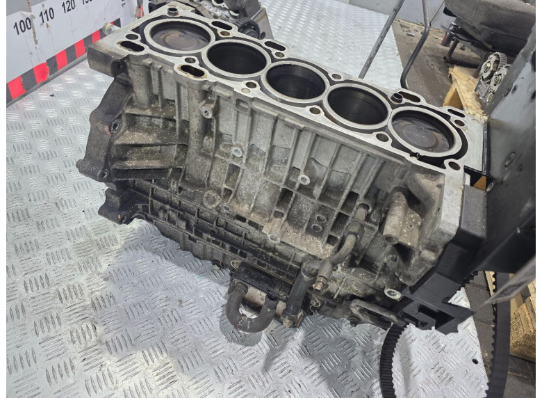 Блок цилиндров к Volvo S80